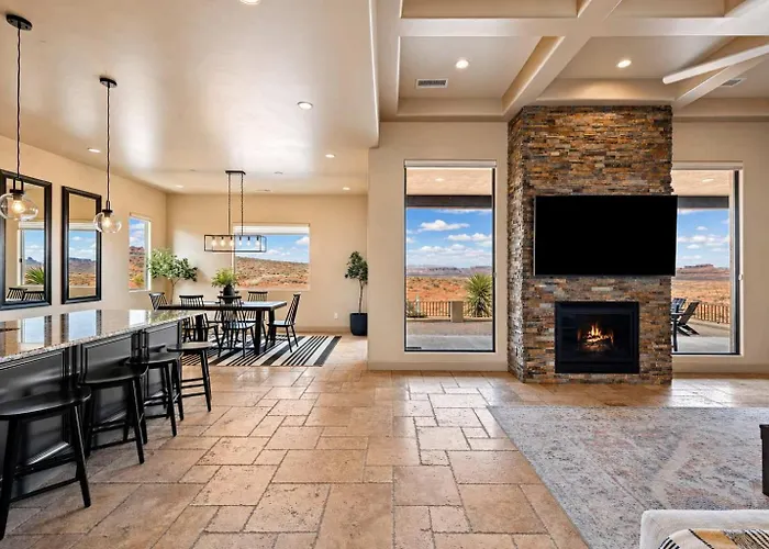 The Overlook - Triple Primary Luxe 50 Mile Views Holiday home *