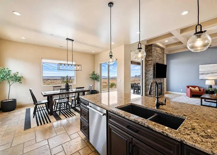 The Overlook - Triple Primary Luxe 50 Mile Views Holiday home